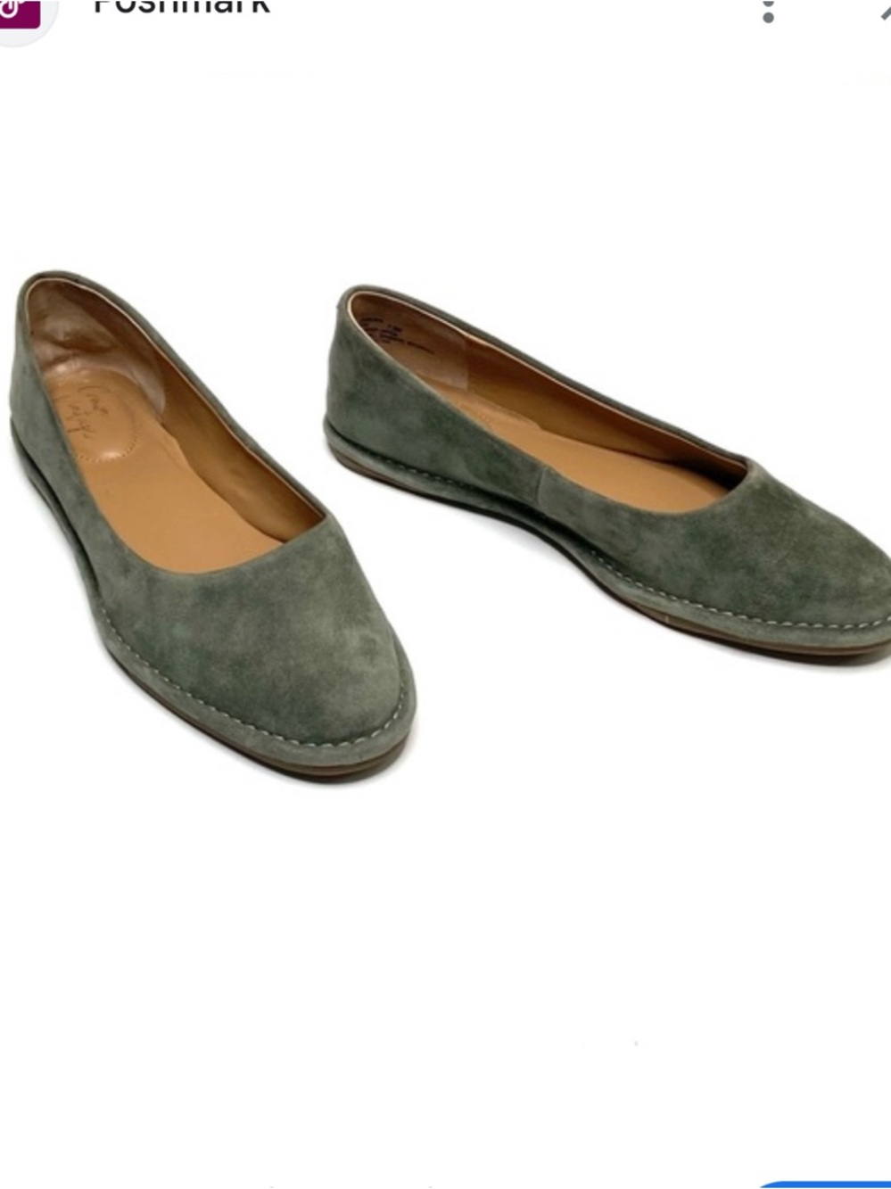 Crown Vintage Suede Skimmer Flats in Olive Green